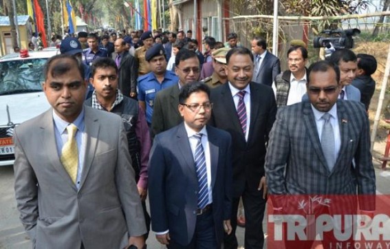 Bangladesh Delegation arrive Tripura to attend the Indo-Bangladesh DM DC level meeting on border talks,insurgency,export-import issues from tomorrow